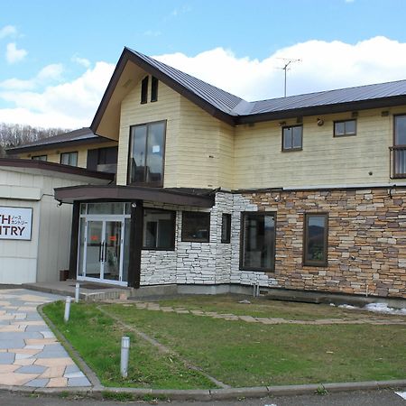 Resort Inn North Country Furano Exterior photo