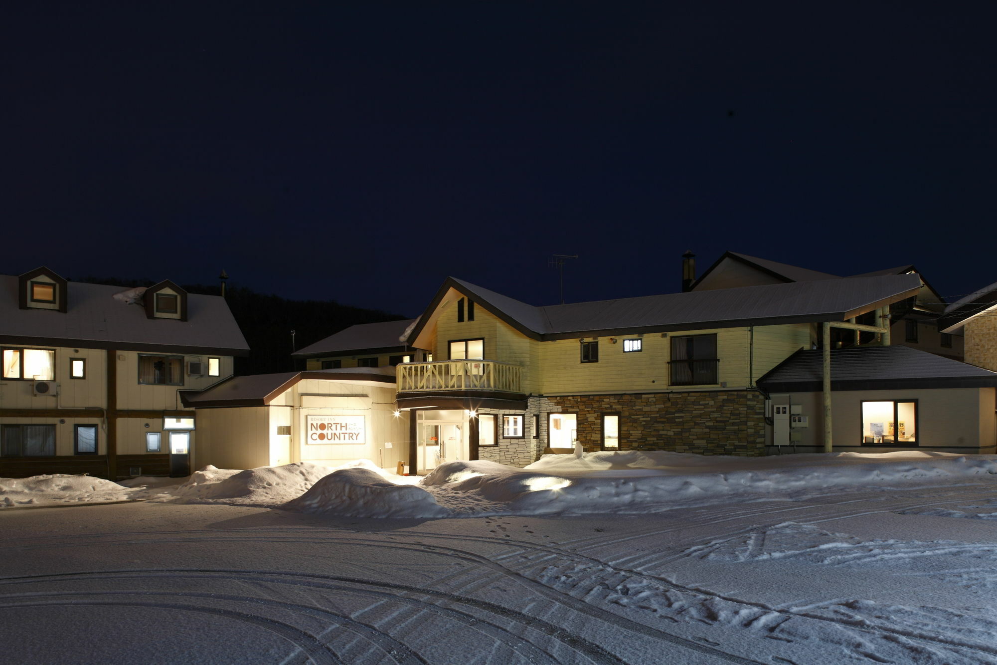 Resort Inn North Country Furano Exterior photo